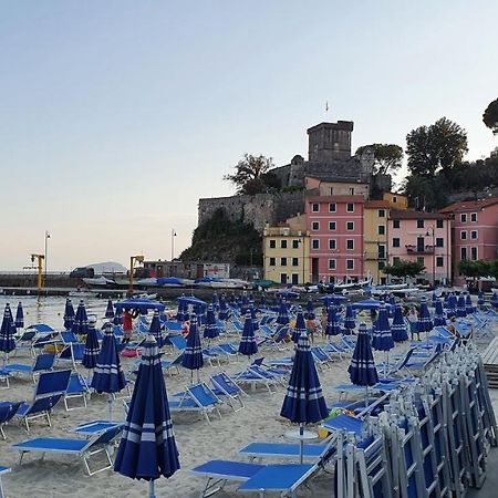 Comodo Al Mare Lerici Exterior photo